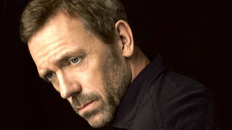 El regreso de Sherlock Holmes al cine contará con Ralph Fiennes y Hugh Laurie